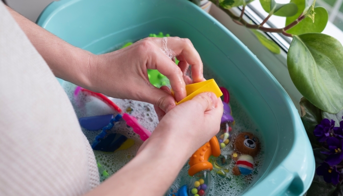 Clean Bath Toys