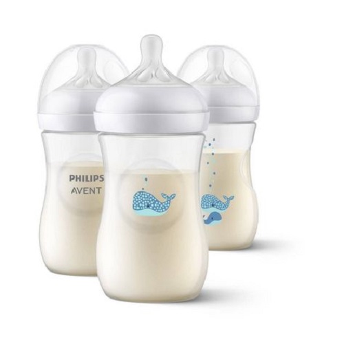 Understand the cons of bottle feeding: from bacterial exposure risks to less customizable nutrition. Learn how it might affect your baby and parenting routine.