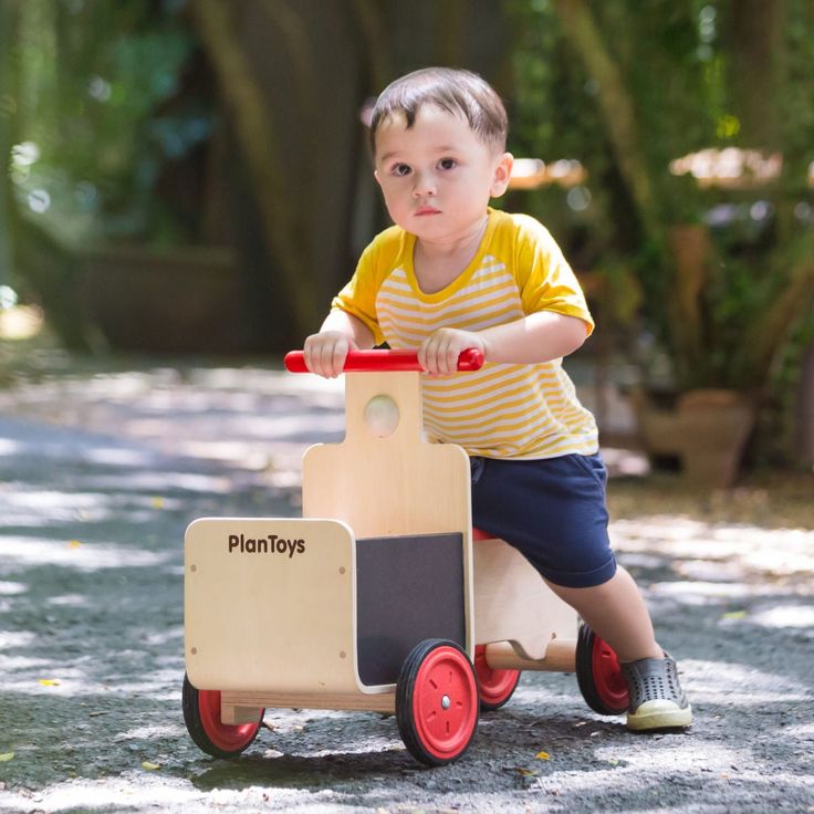 Explore how ride-on toys boost your child’s development