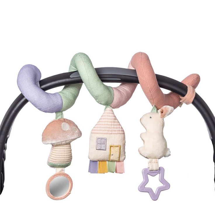 Discover if stroller toys are essential 