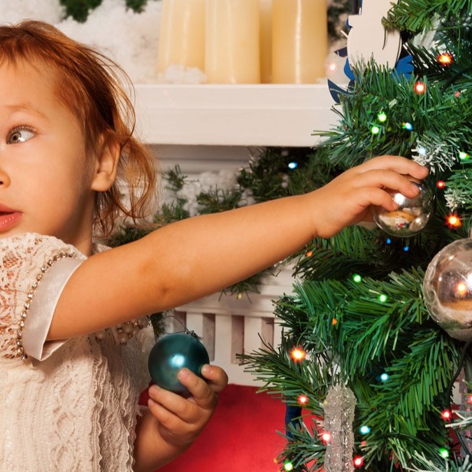 little-girl-toddler-christmas